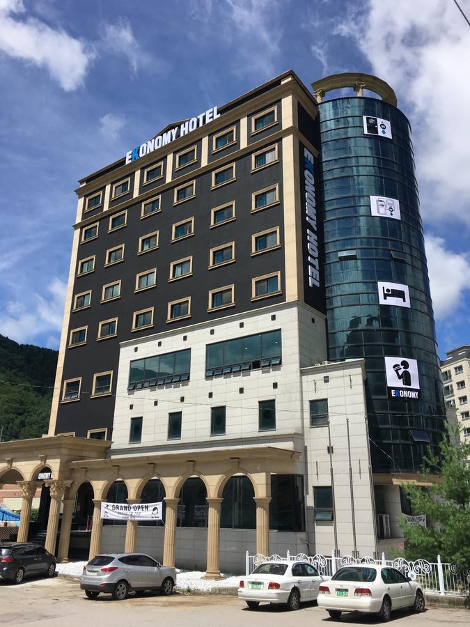 Ekonomy Hotel Jeongseon Exterior foto